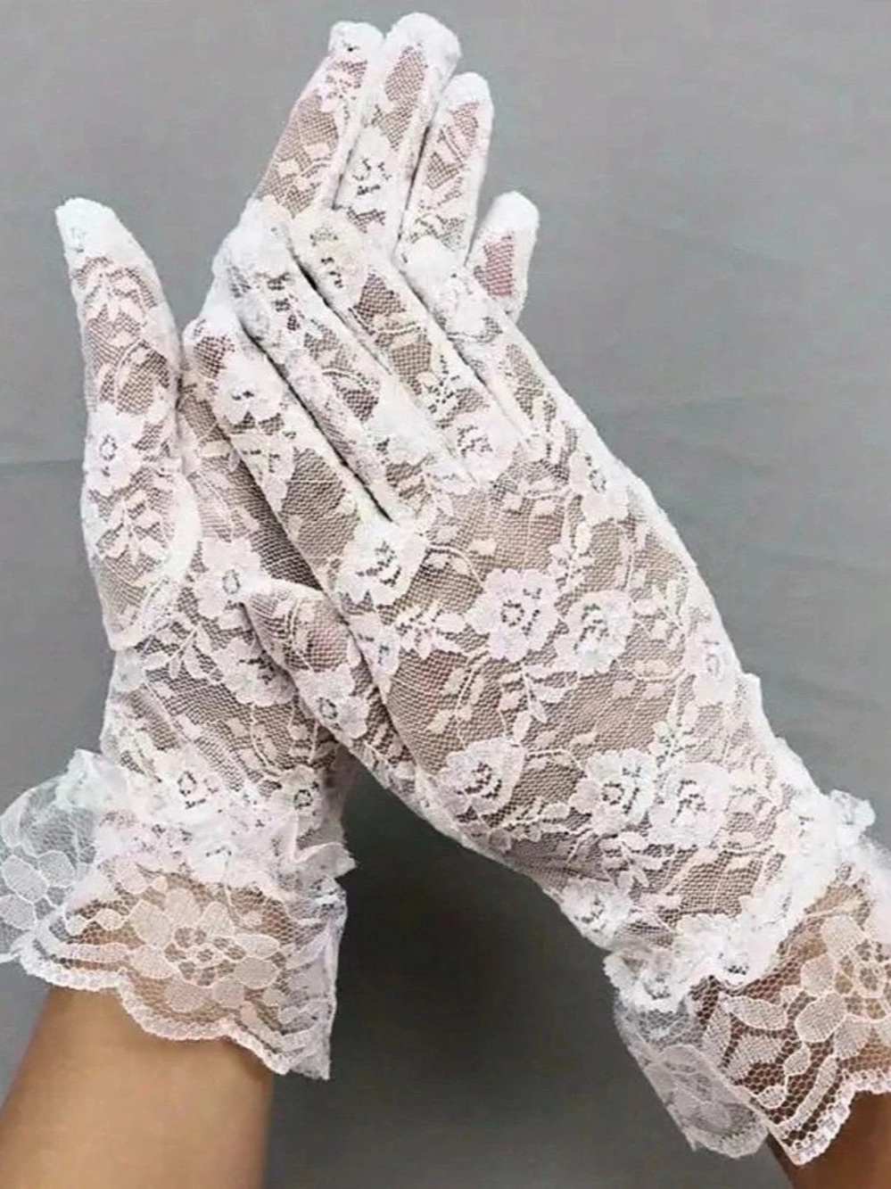 White Floral Lace Gloves